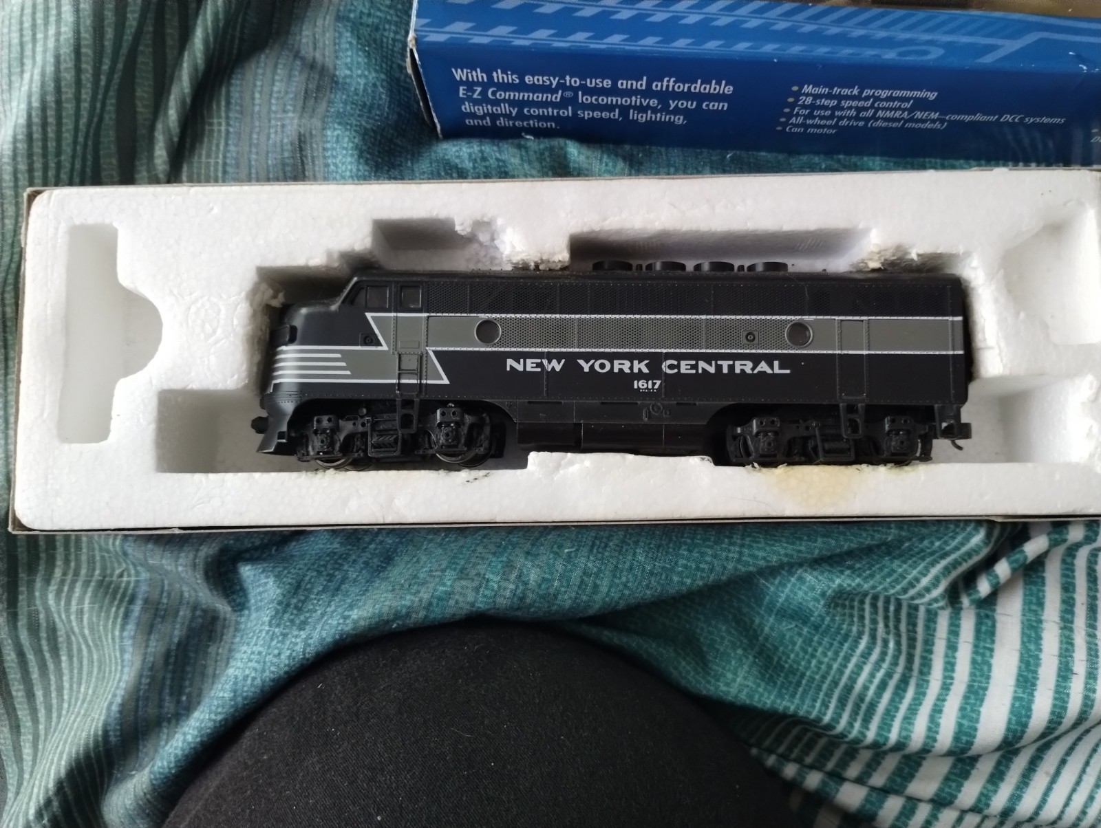 Stewart F7A New York Central #1677 HO DC Digital Diesel Locomotive 9110