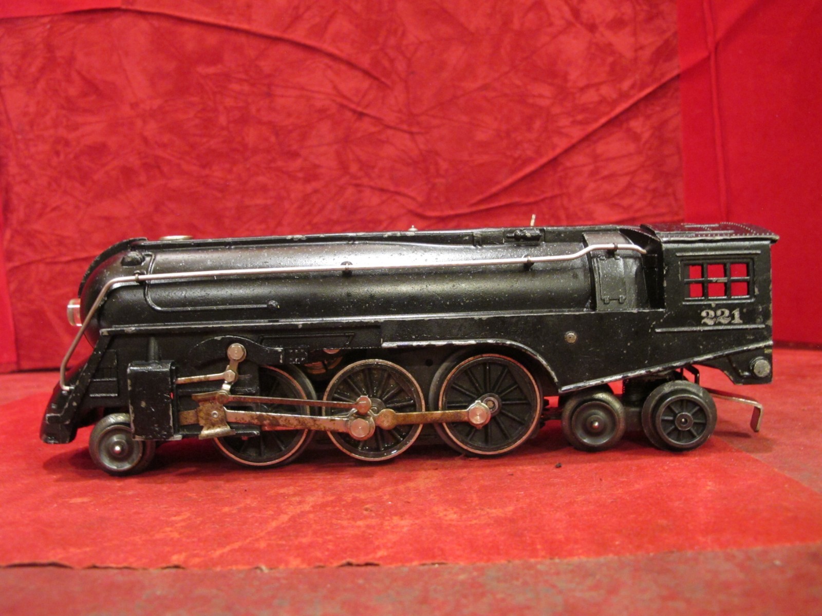 NICE RUNNING Lionel 221 O27 Steam Locomotive Postwar 2-6-4 Engine Only