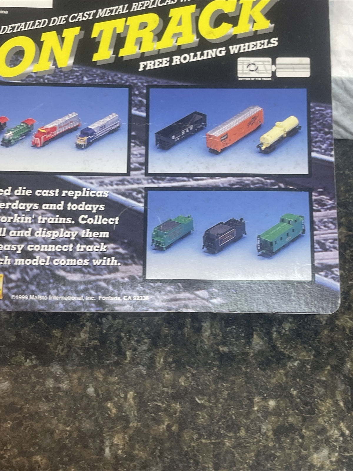 Vintage Maisto On Track 98 Caboose Die Cast Metal Replicas Train Caboose W/Bonus