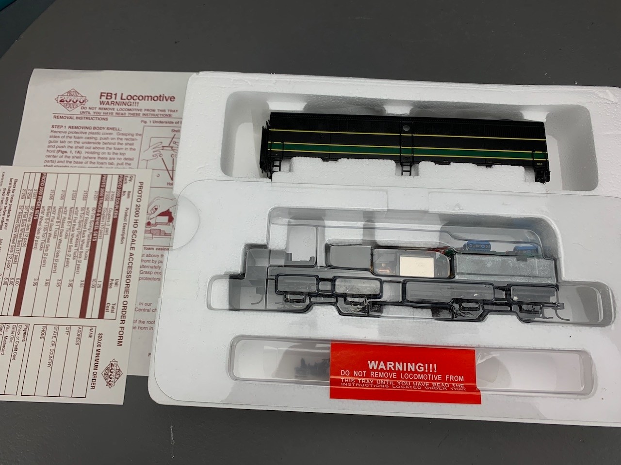 HO Proto2000 FB1 B Diesel Locomotive Reading Company #304B Powered NIB! HO8378