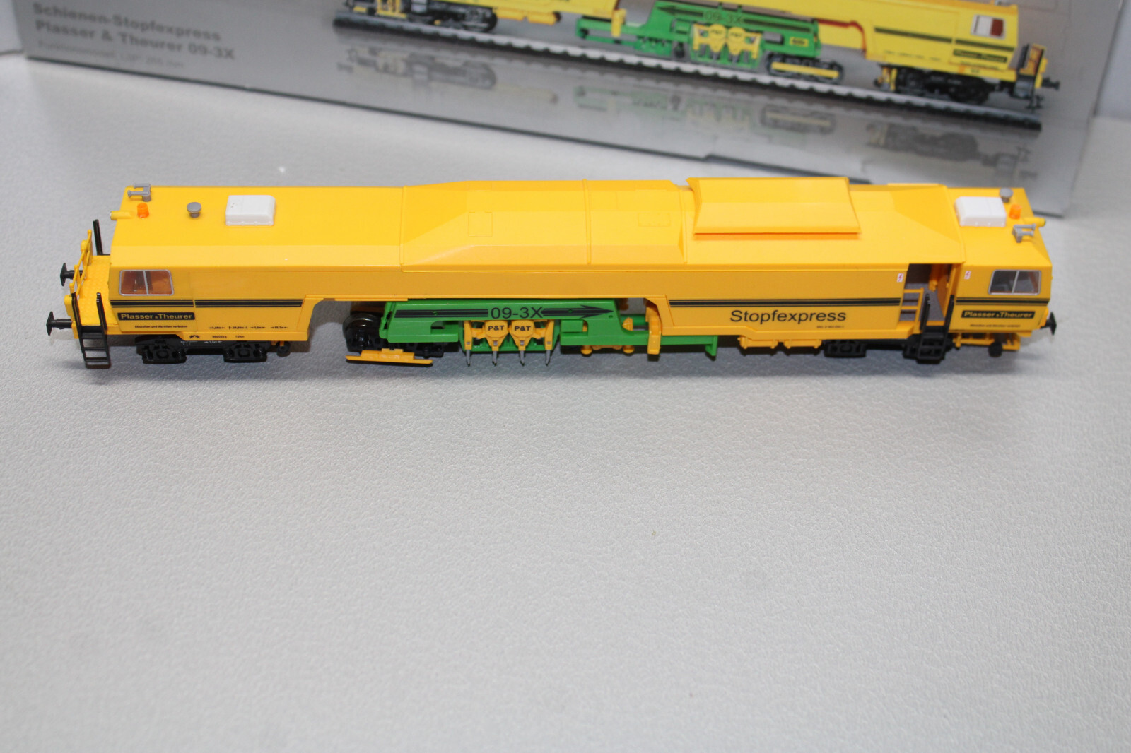 Viessmann 26096 DCC/MM Digital Rail Tamping Express Gauge H0 OVP