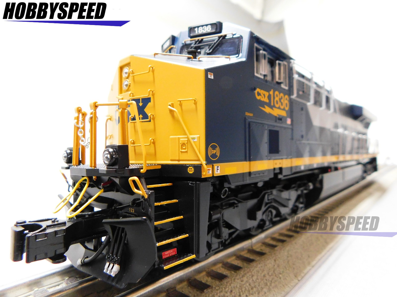 LIONEL BTO CSX RFP NON-POWERED ES44 #1836 DIESEL ENGINE O GAUGE 2533579 NEW