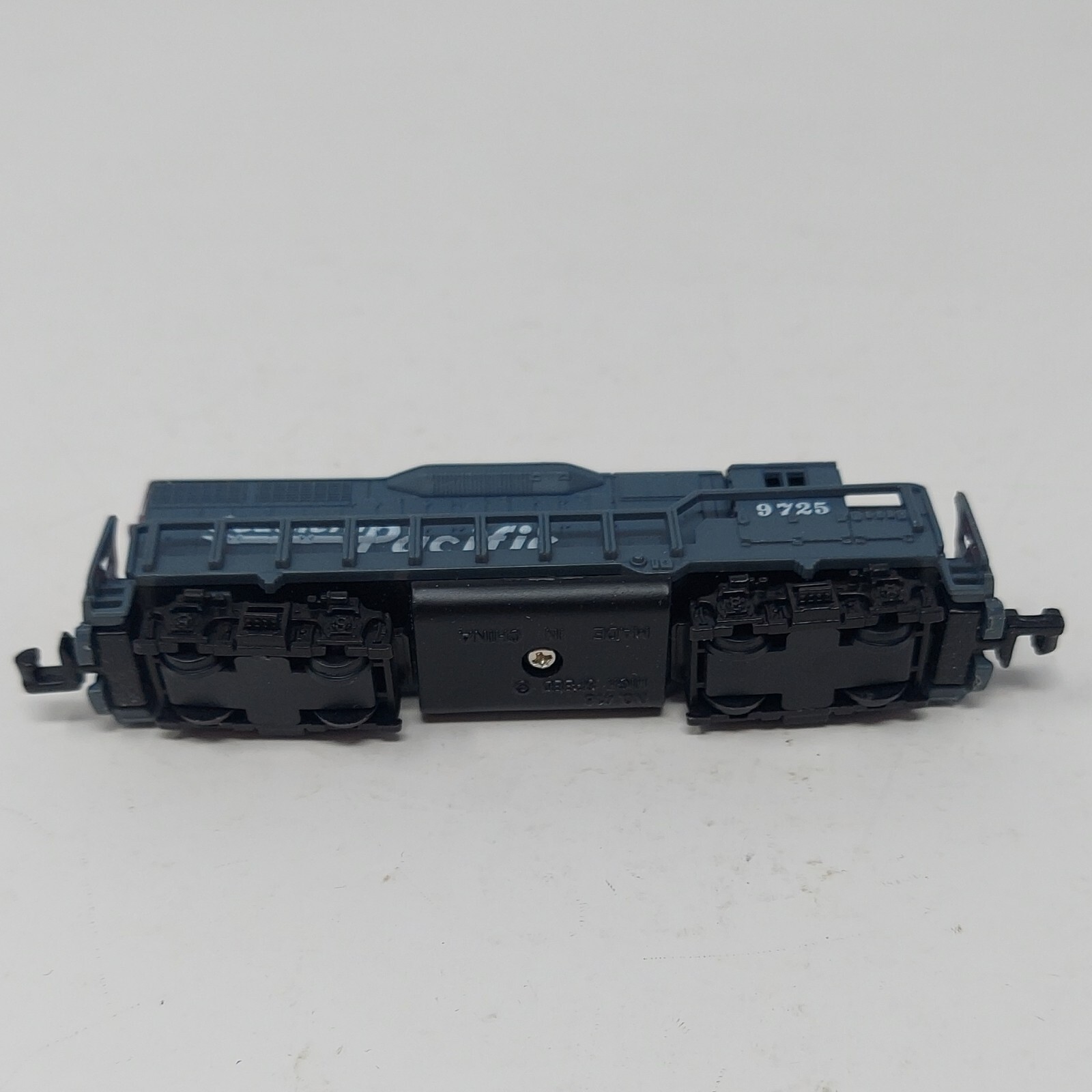 Southern Pacific Locomotive 9725, High Speed #418 UNTESTED