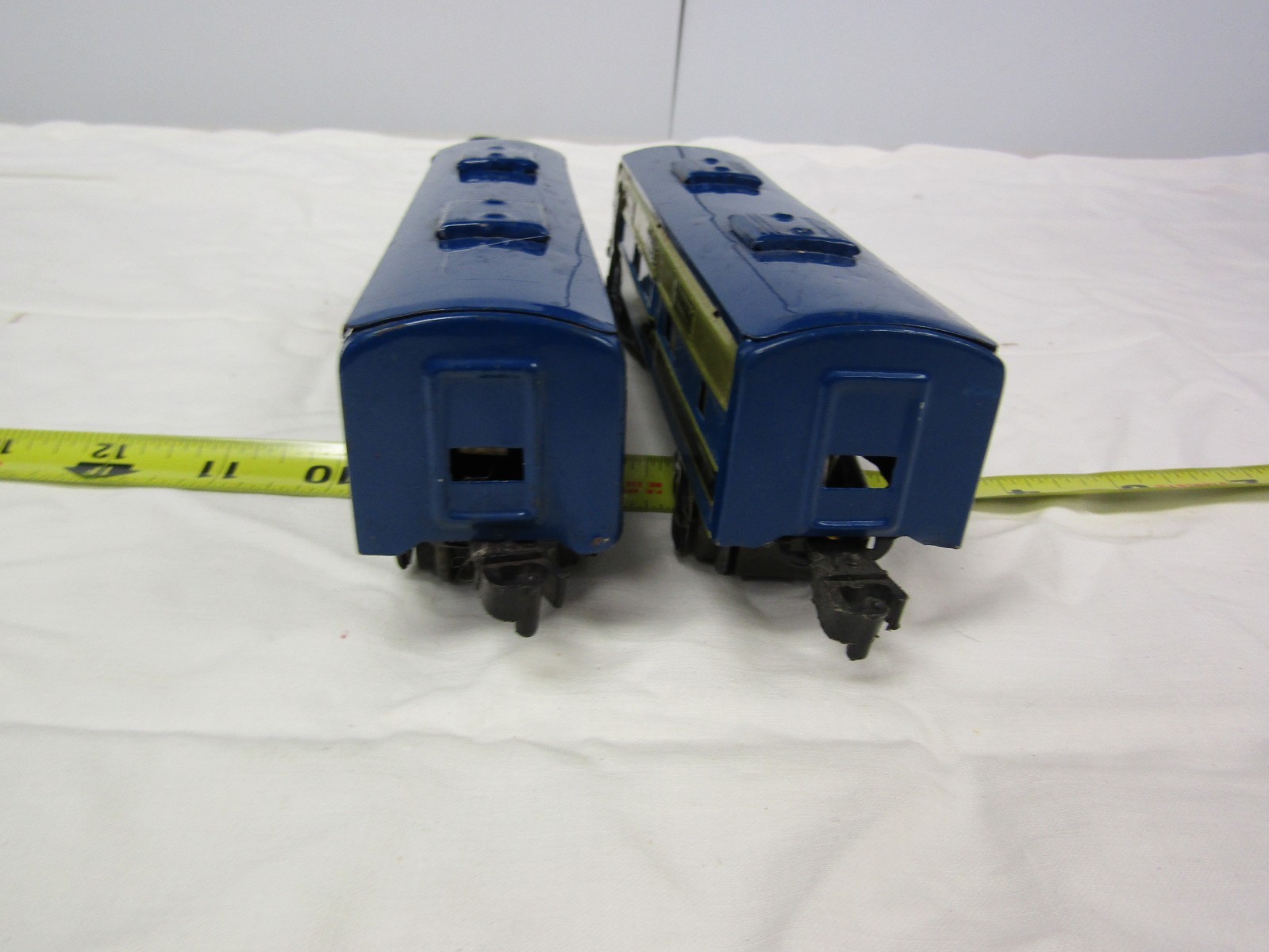 2 TIN LITHO MADE JAPAN TRAIN CAR HO SCALE ENGINE LOCOMOTIVE BALTIMORE & OHIO