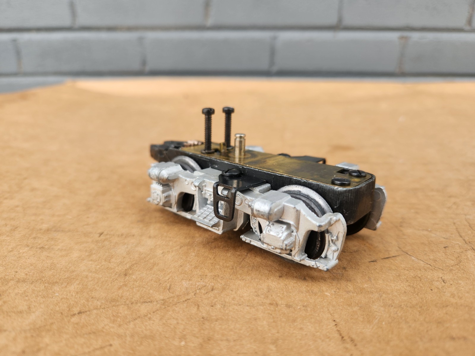 PostwarLionel 2343 2353 F3 Geared Rear A Unit Truck Magnetraction Serviced Clean