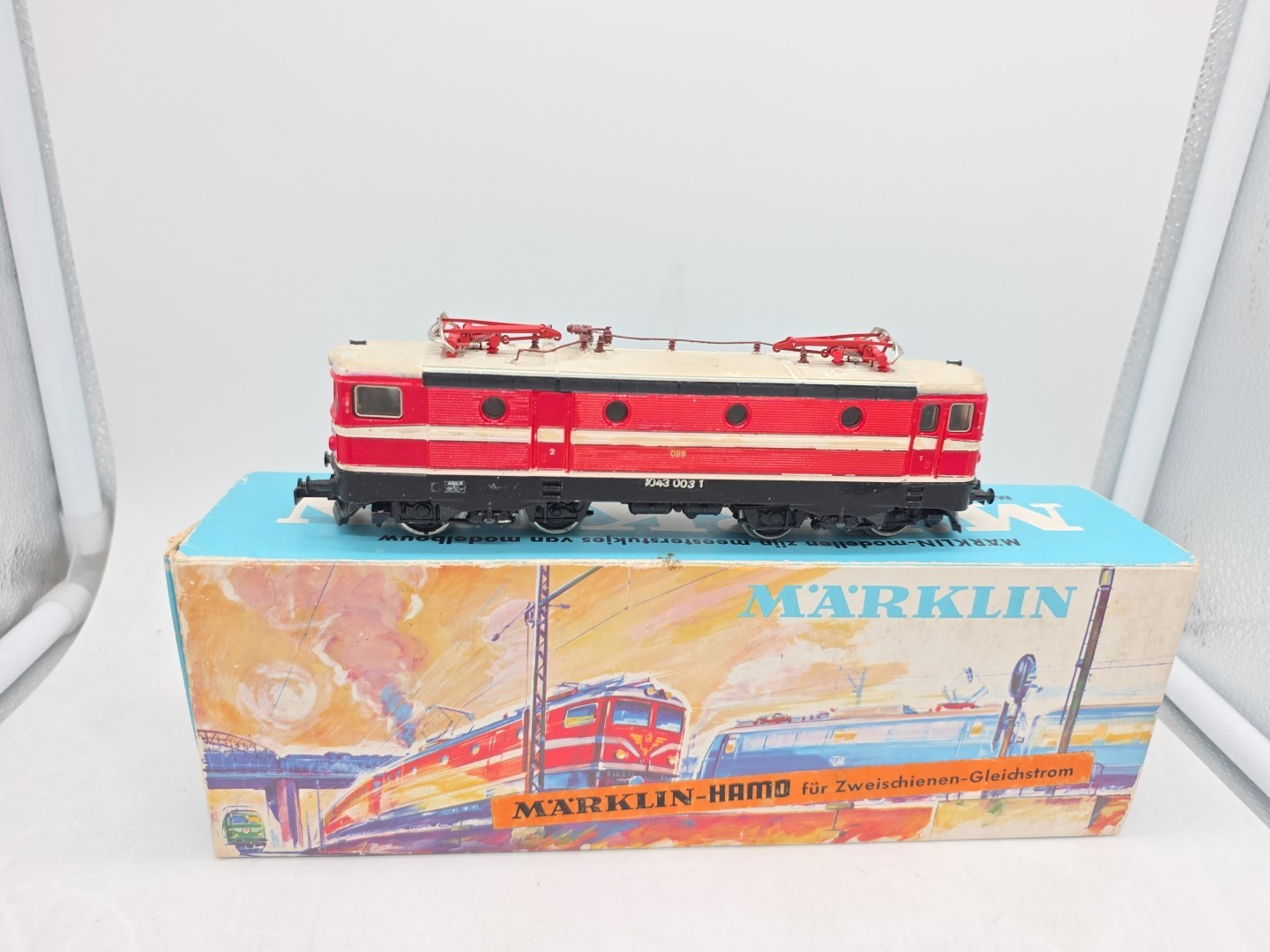 Marklin Hamo 8343 OBB 1043 003-1 Red With Large White Stripes And Front V