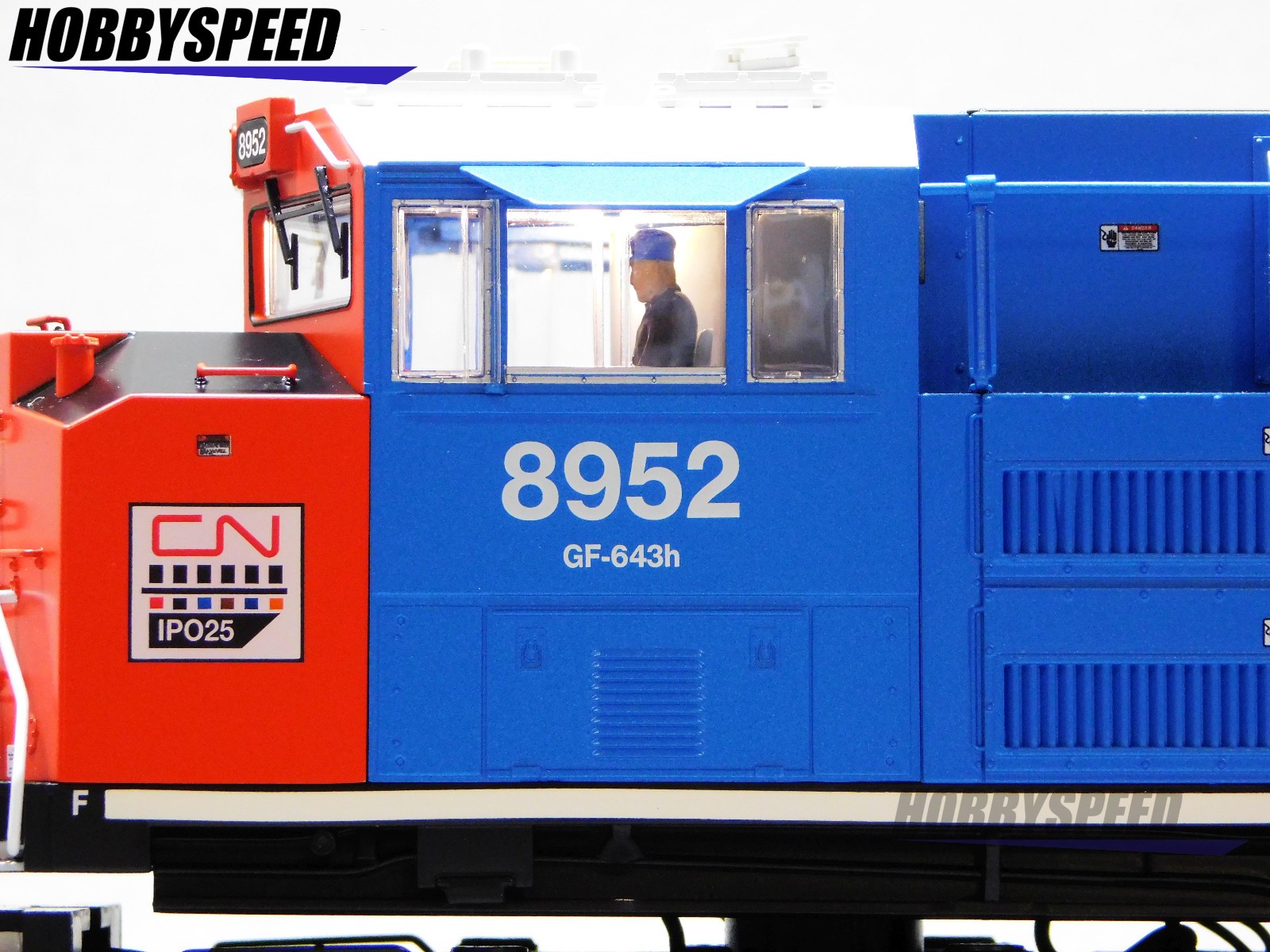 LIONEL BTO GRAND TRUNK LEGACY SD70M-2 #8952 DIESEL ENGINE O GAUGE 2533171 NEW
