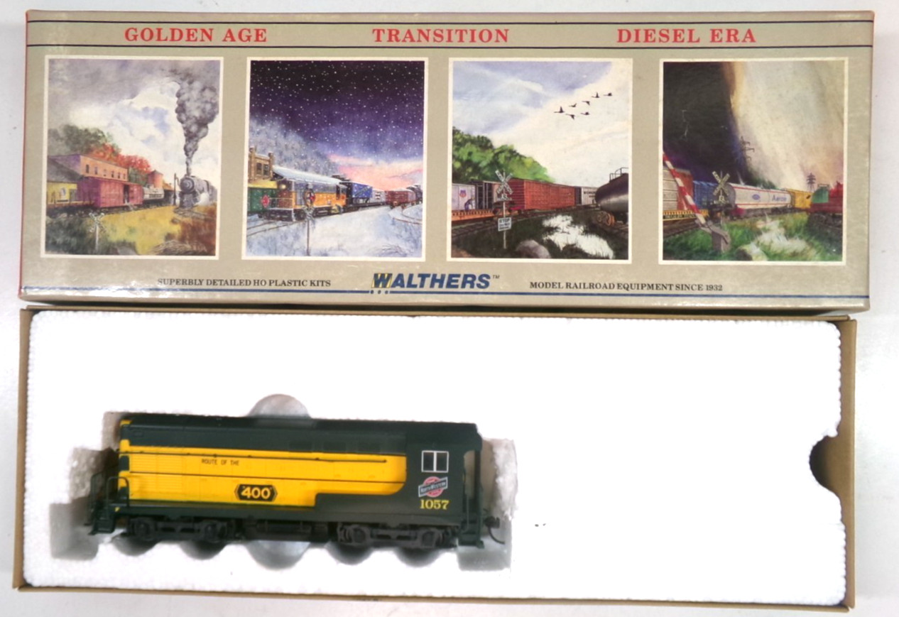 HO Walthers Chicago & North Western H10-44 diesel engine in orig box (lot 380)