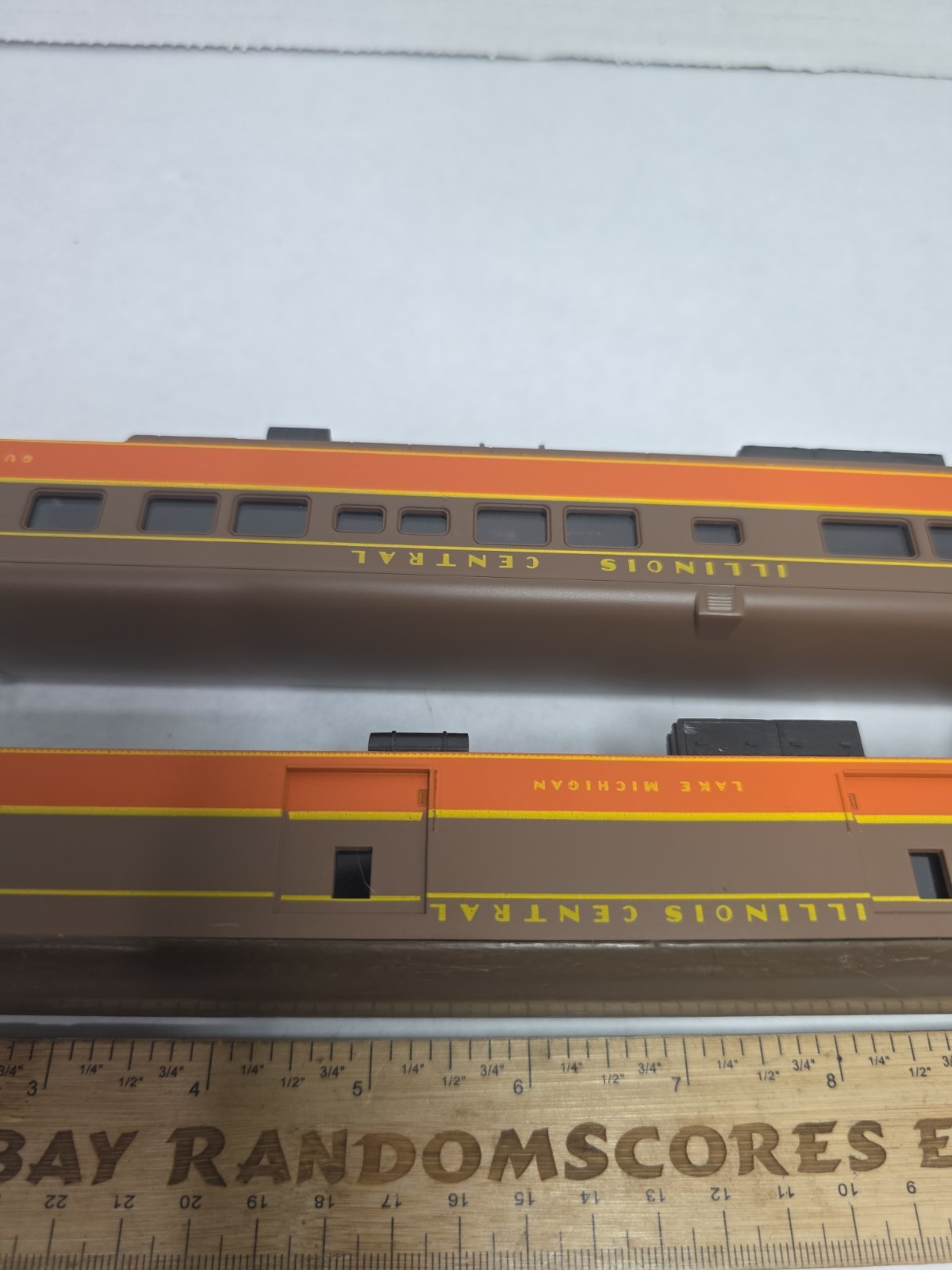 2 As Is Rivarossi Illinois Central Passenger Cars Gulfport Lake Michigan Read De