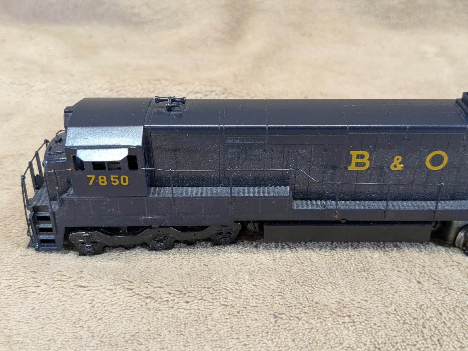 ALCO Models HO Brass D-137 G.E. U-33C Diesel Locomotive B & O 7850