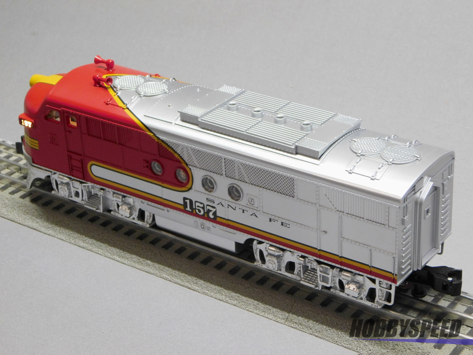 LIONEL SANTA FE LIONCHIEF DIESEL LOCOMOTIVE #157 O GAUGE train 5.0 2323110-E NEW