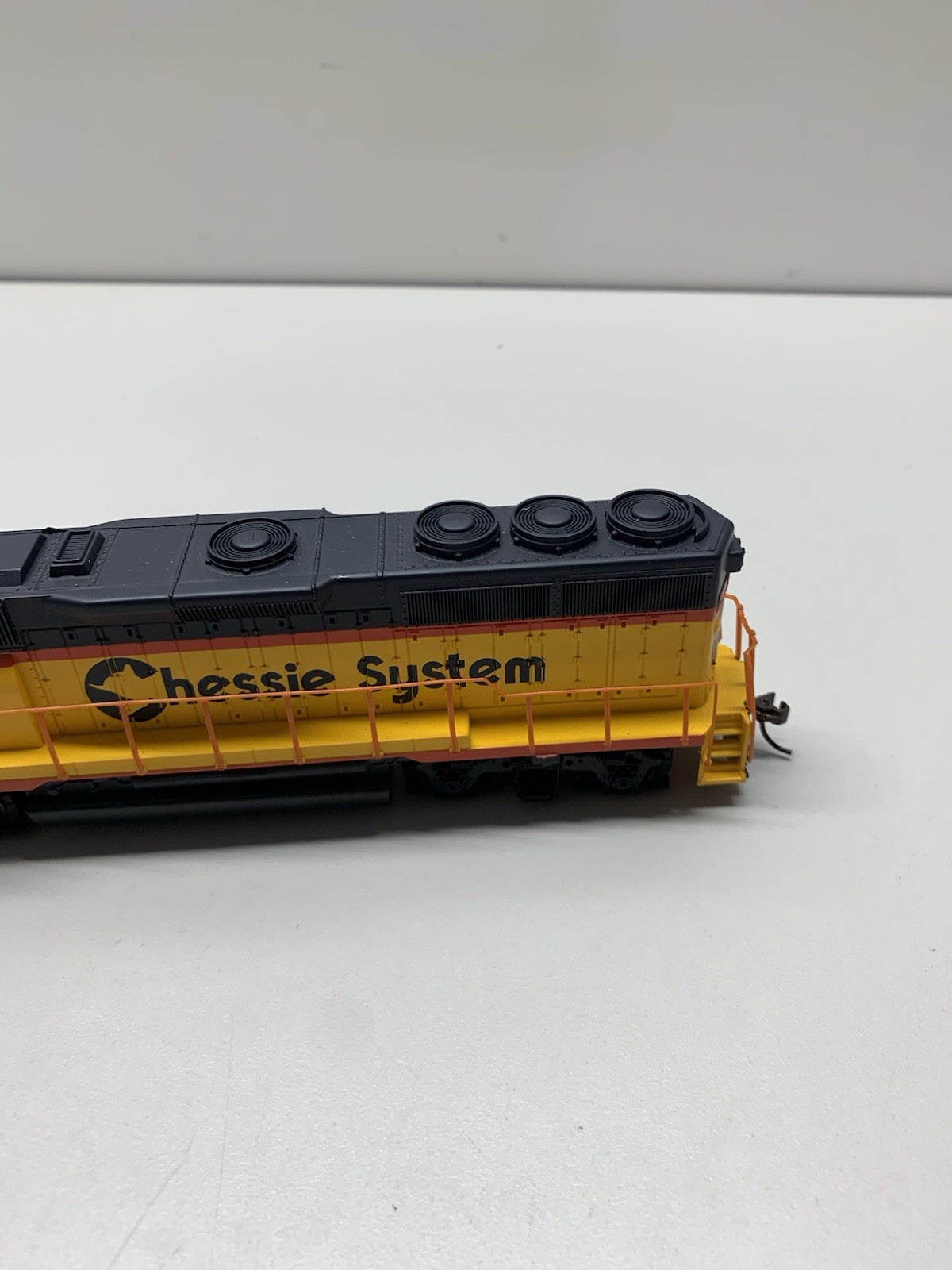 Bachmann HO Chessie System B&O Locomotive 4137 DCC On Board