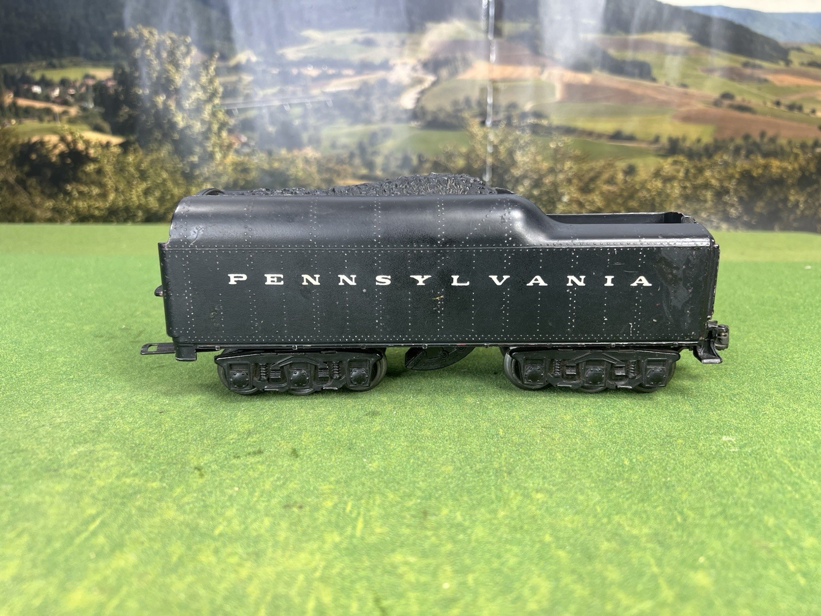 LIONEL POSTWAR #671 TURBINE LOCOMOTIVE WITH 2671WX WHISTLE TENDER – RUNS GREAT!!