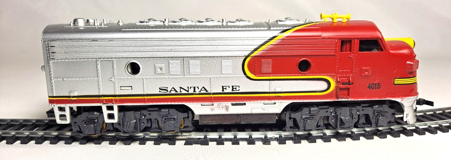 Vintage Tyco H.O. Locomotive F9 Unit. Model 224H 1200. In Box.