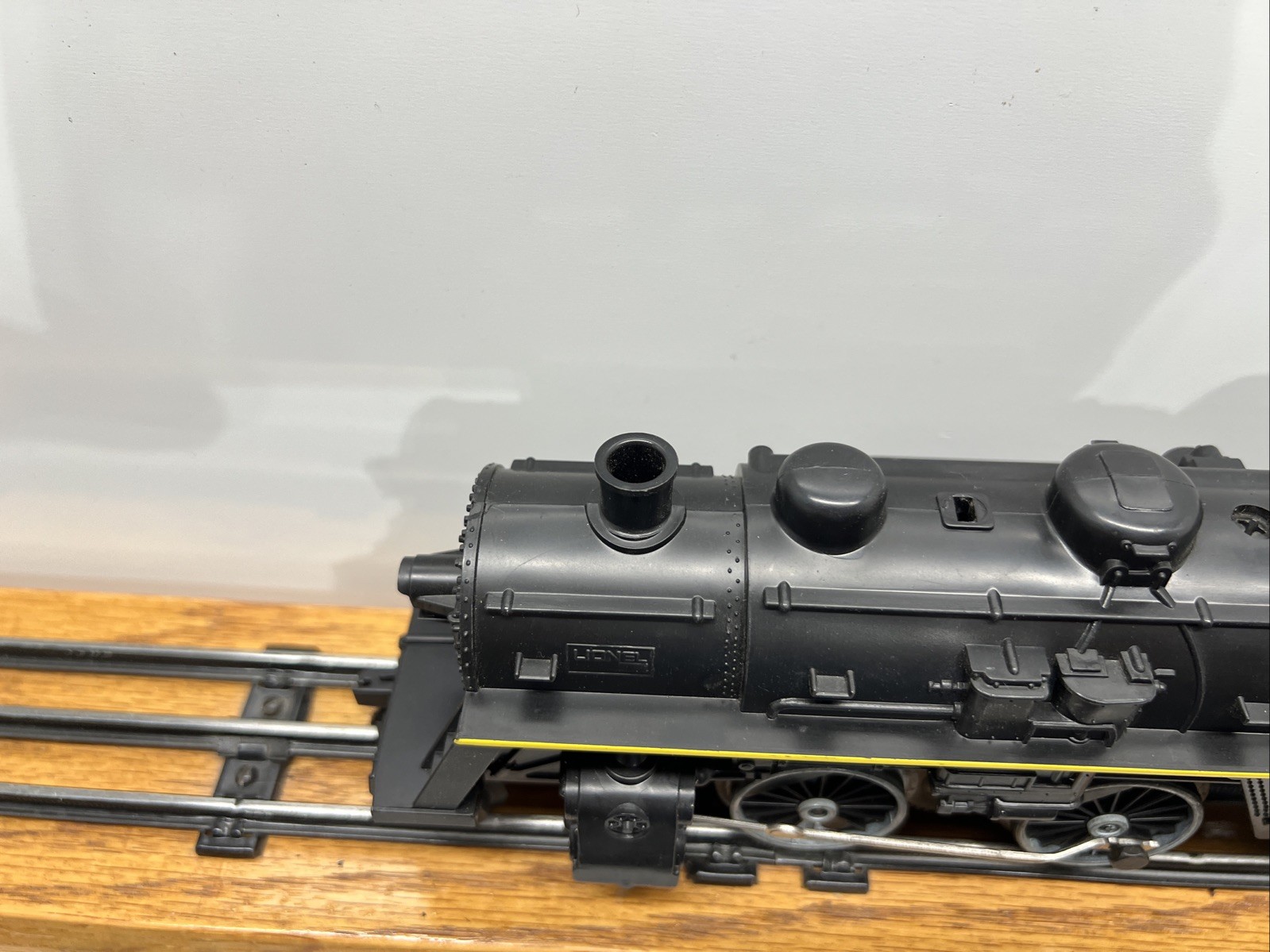 Lionel 18713 Chessie System 2-4-0 Loco w/Slopeback Tender Nice