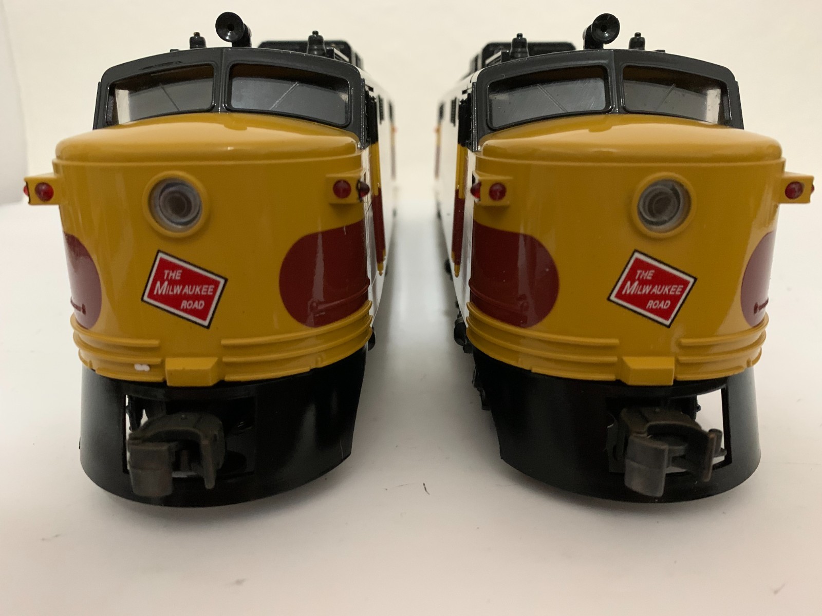 WILLIAMS ‘O’, MILWAUKEE ROAD EP-5 LOCOMOTIVE PAIR (POWERED & DUMMY), OBs