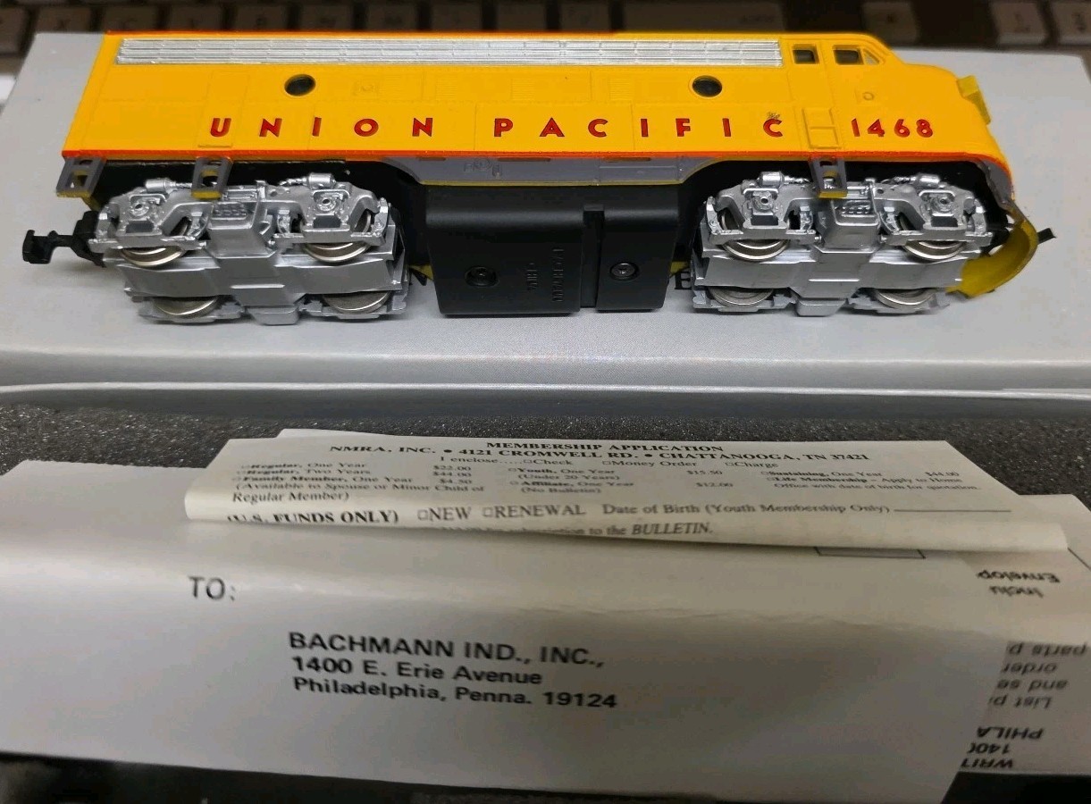 HO Bachmann Plus 31203 Union Pacific EMD F7A Locomotive 1468 NOS