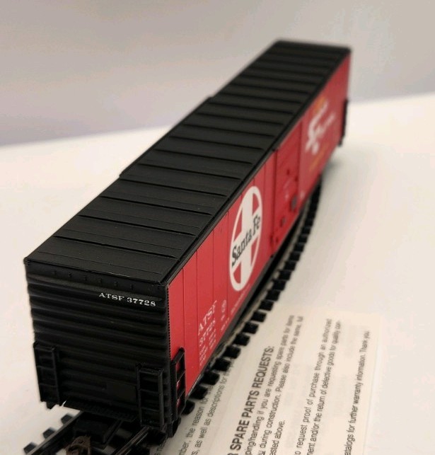 Walthers HO 932-3551 Pullman Standard 60′ Auto Box Car Santa Fe #37728 C60