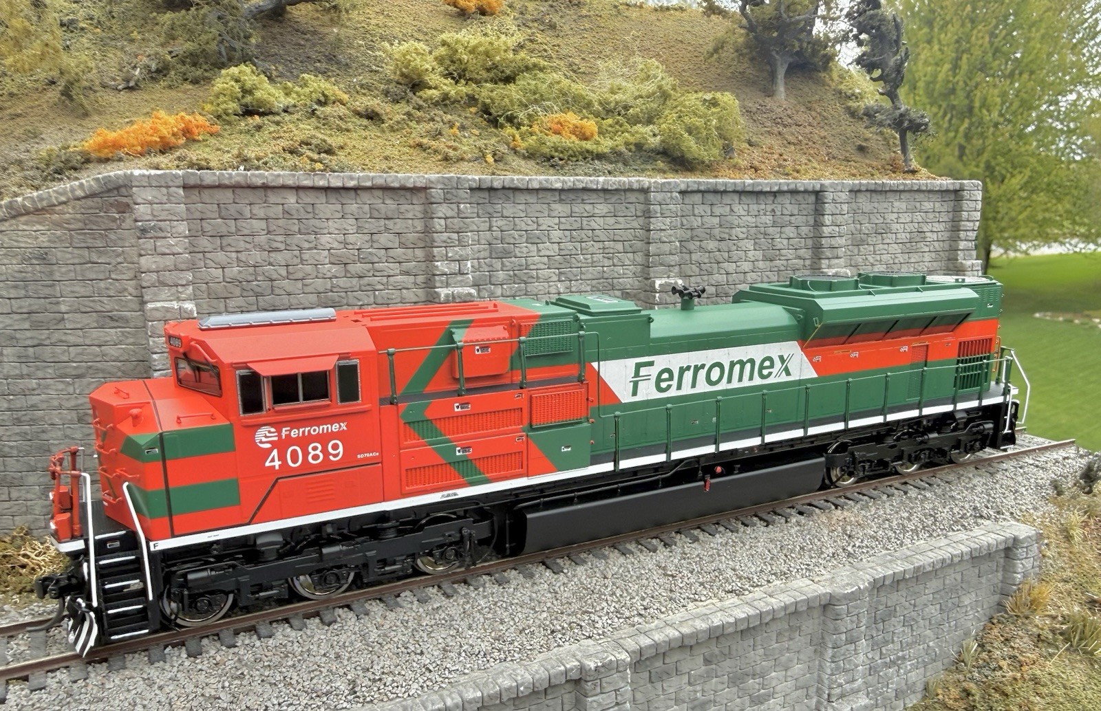 HO Scale Brass Division Point FXE SD70ACe Ferromex Iso Cab #4089 DCC/Sound/NIB