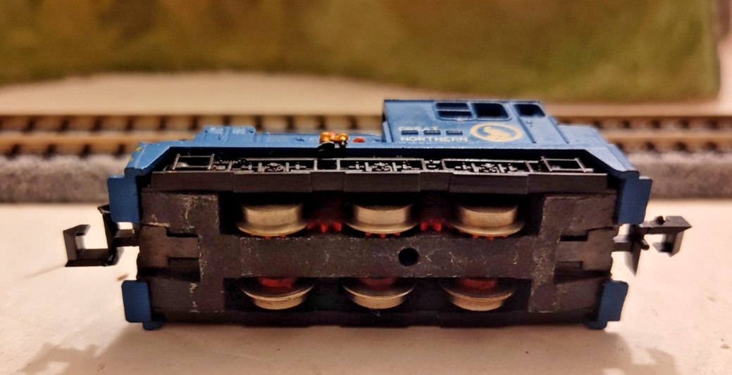 N Scale Great Northern Diesel locomotive switch engine Rare