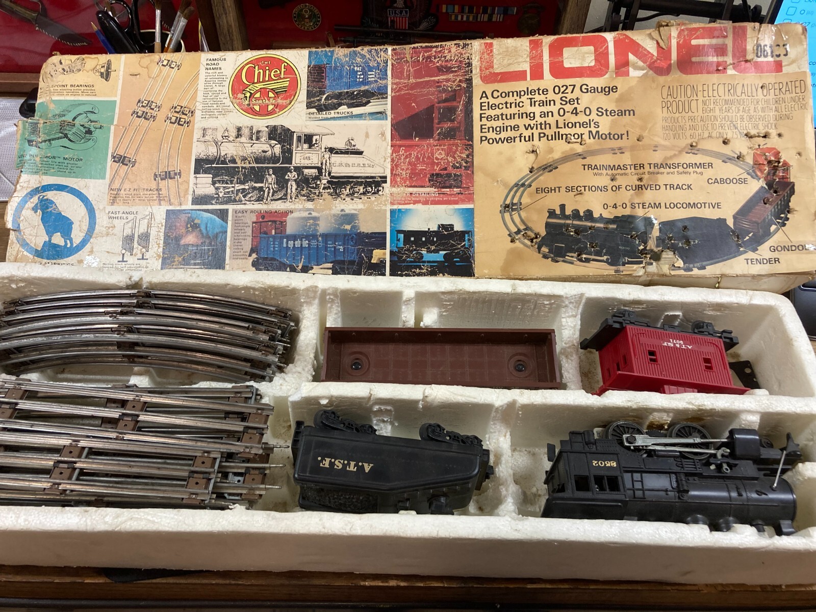 Lionel 8502 2-4-0 Steam Locomotive Plus cars and track 6-1593 ?? or 08135 ??