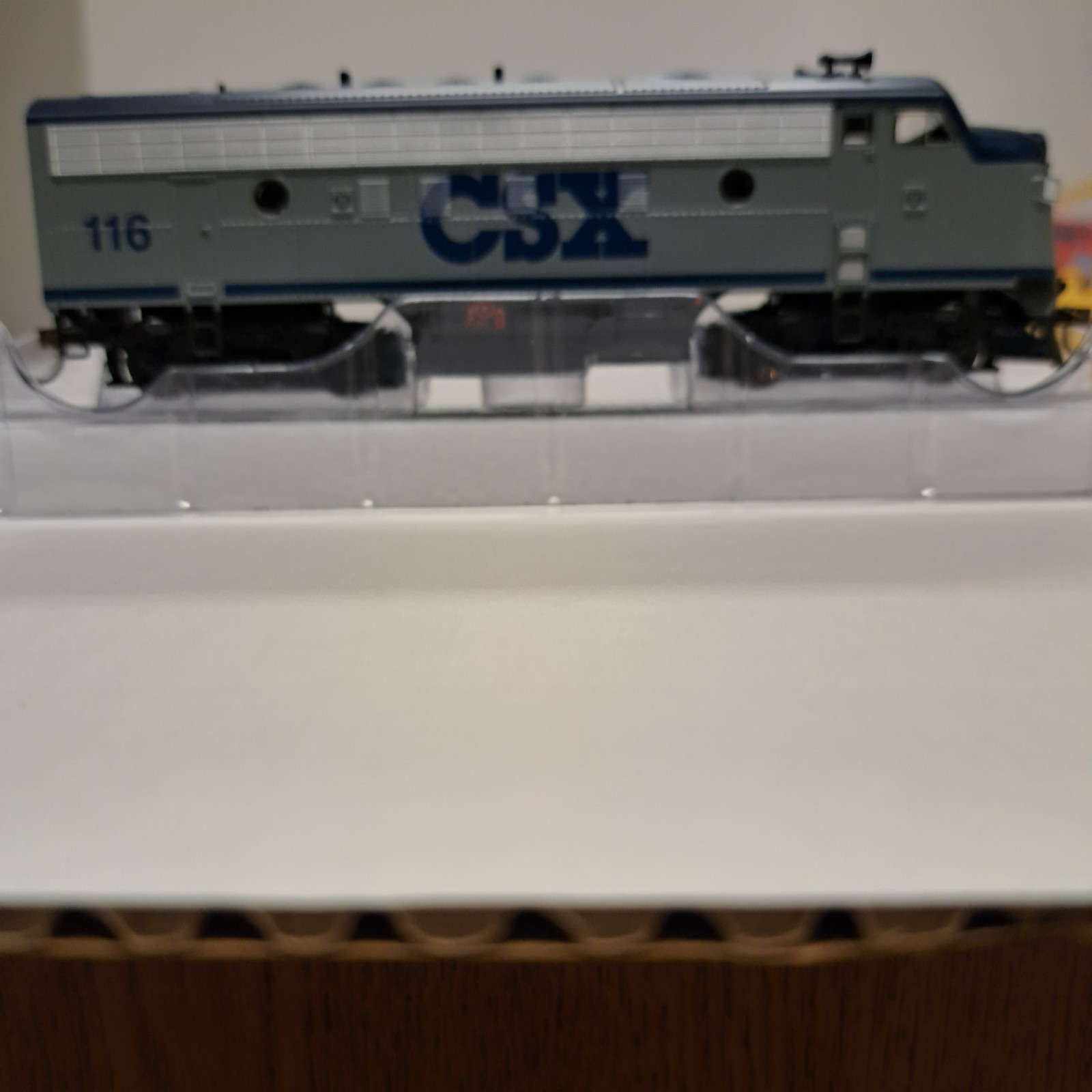 Athearn Roundhouse RND3260 HO Scale CSX F7A with road#116 DC new in box!