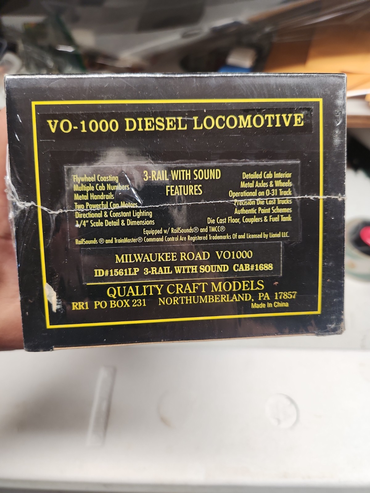 Weaver 1561LP 3-Rail Milwaukee Road VO-1000 Diesel Locomotive with Sound New