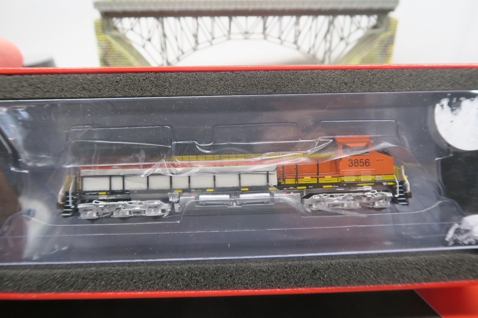 SCALETRAINS RIVET COUNTER N SCALE SXT30609 GE TIER 4 BNSF RWY ET44C4 #3856!