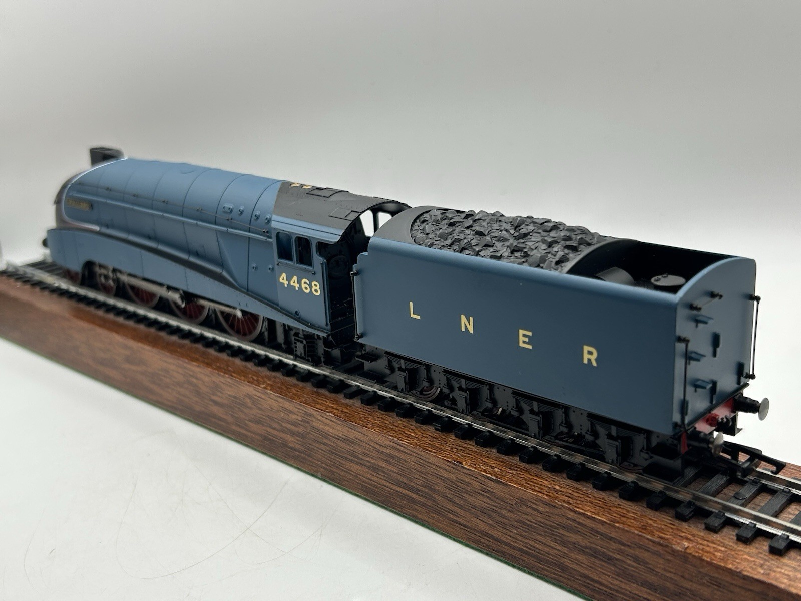 OO Hornby R3395TTS LNER Class A4 4-6-2 Pacific ‘Mallard’ TTS Sound – (EXCELLENT)