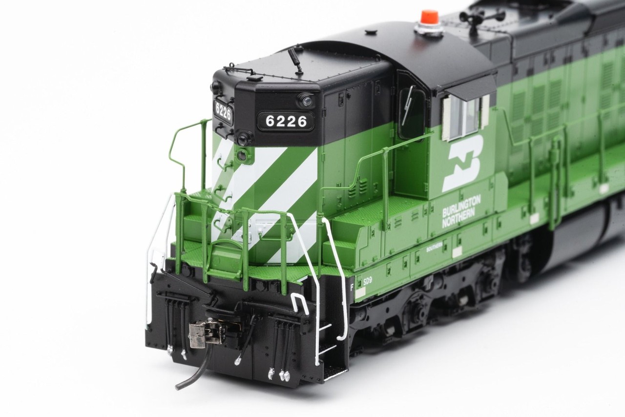 Rapido ~ HO Scale ~ Burlington Northern ~ SD9 #6229 ~ DCC & Sound ~ 050627