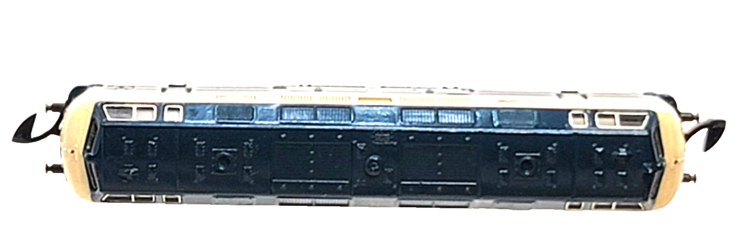 Z Marklin 8821 Z GAUGE DB BR Class 221 Hydraulic Express Electric Loco (tested)
