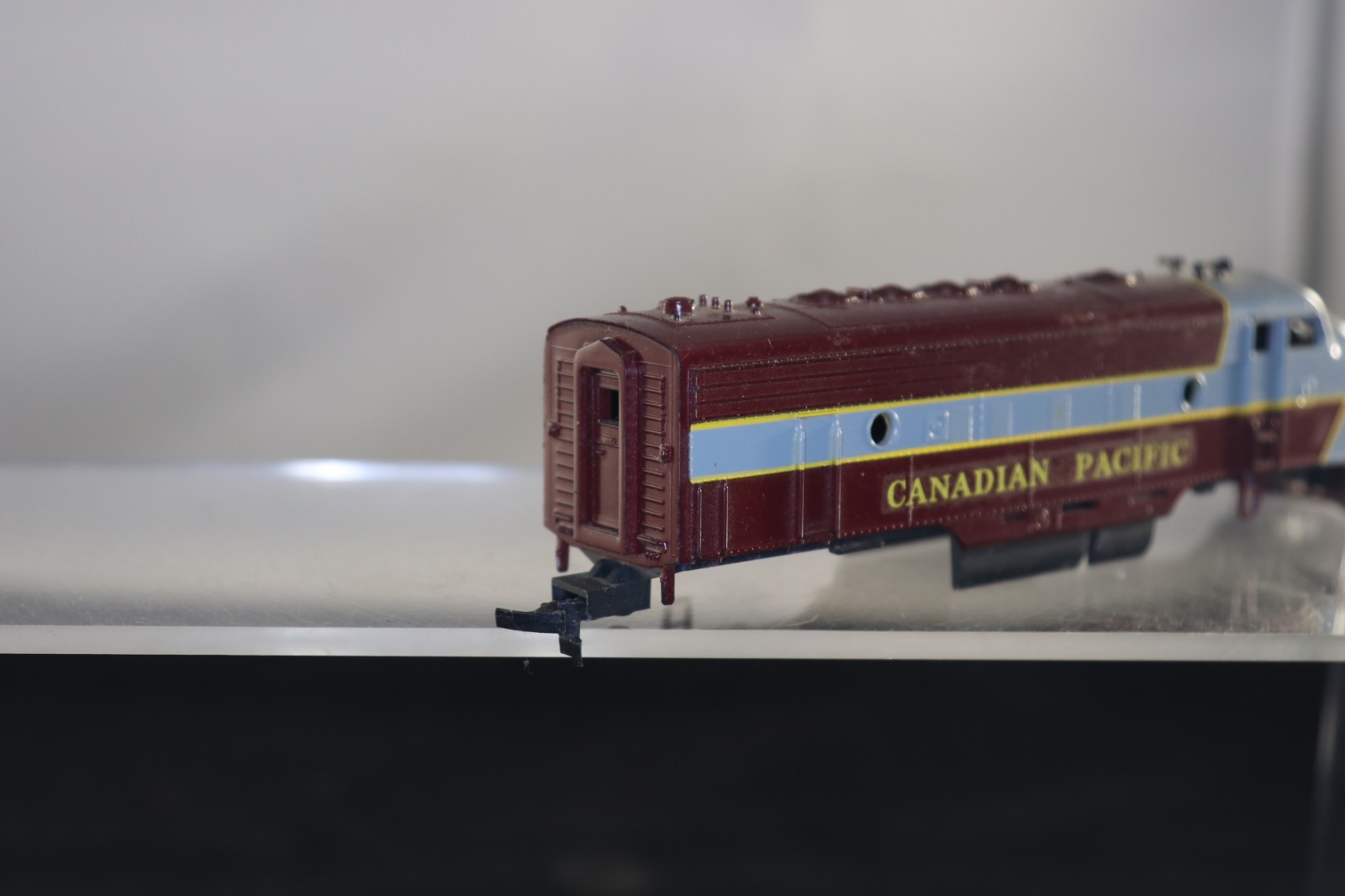 Vintage Revell HO Canadian Pacific F7 Diesel Locomotive Shell 3510 Parts