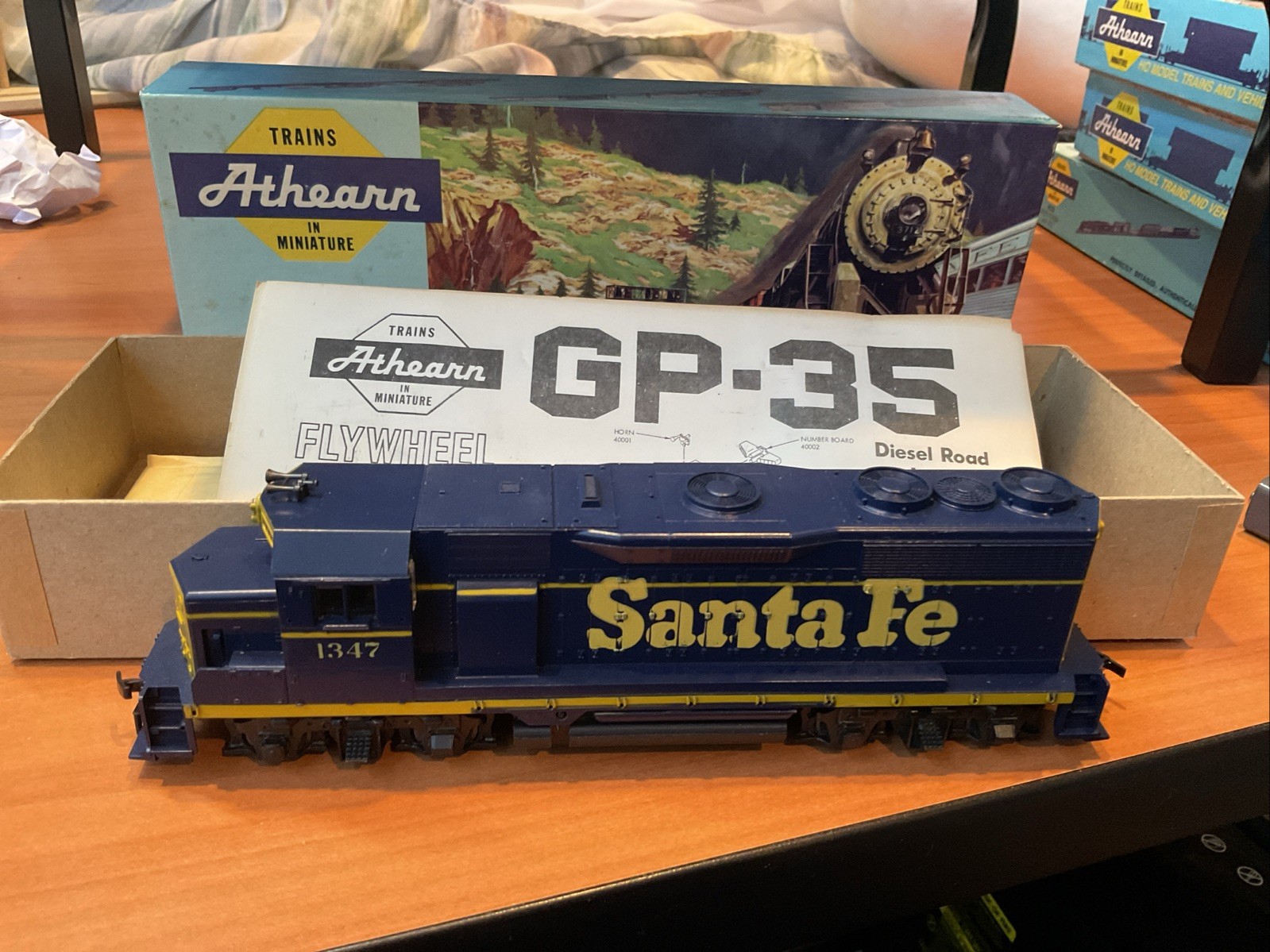 Tested HO Scale Athearn GP-35 1347 Diesel Locomotive, Santa Fe, Blue, #4205 VTG