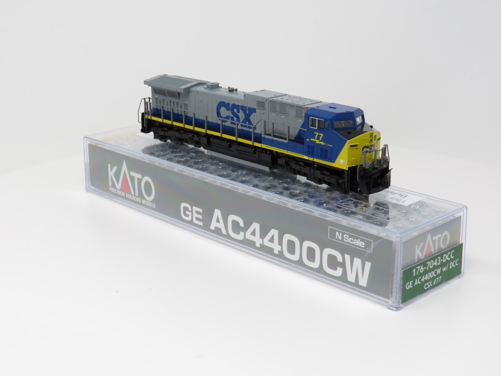 Kato N 176-7043-DCC CSX GE AC4400CW Diesel Locomotive Freight Train