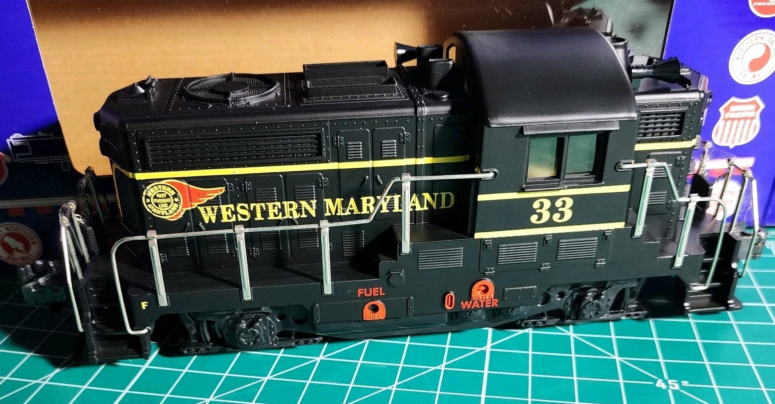 American Railroad Legends RMT-4331 Western Maryland GP Diesel O Loco NEW M49