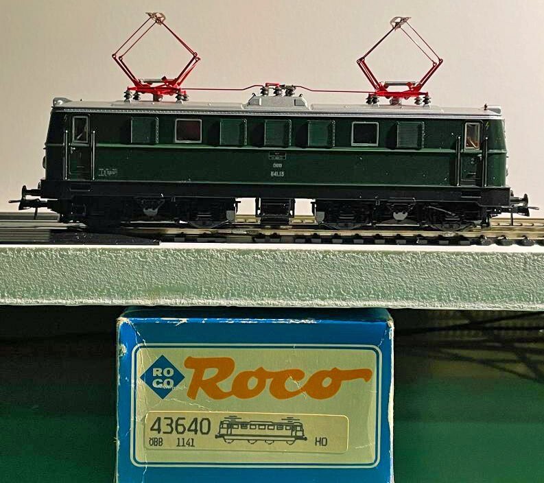 HO ROCO 43640 OBB AUSTRIAN 1141.13 ELECTRIC LOCOMOTIVE