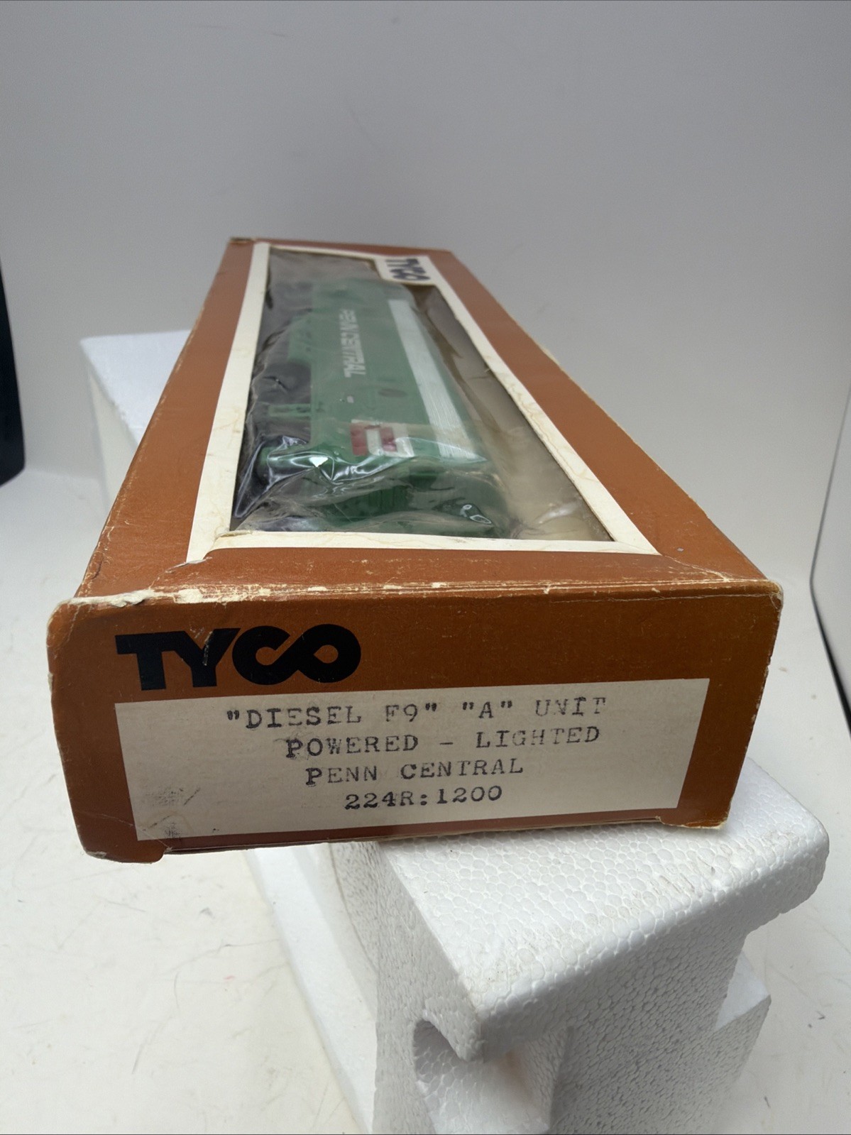 TYCO Mantua HO Penn Central F9 Diesel Engine 9769