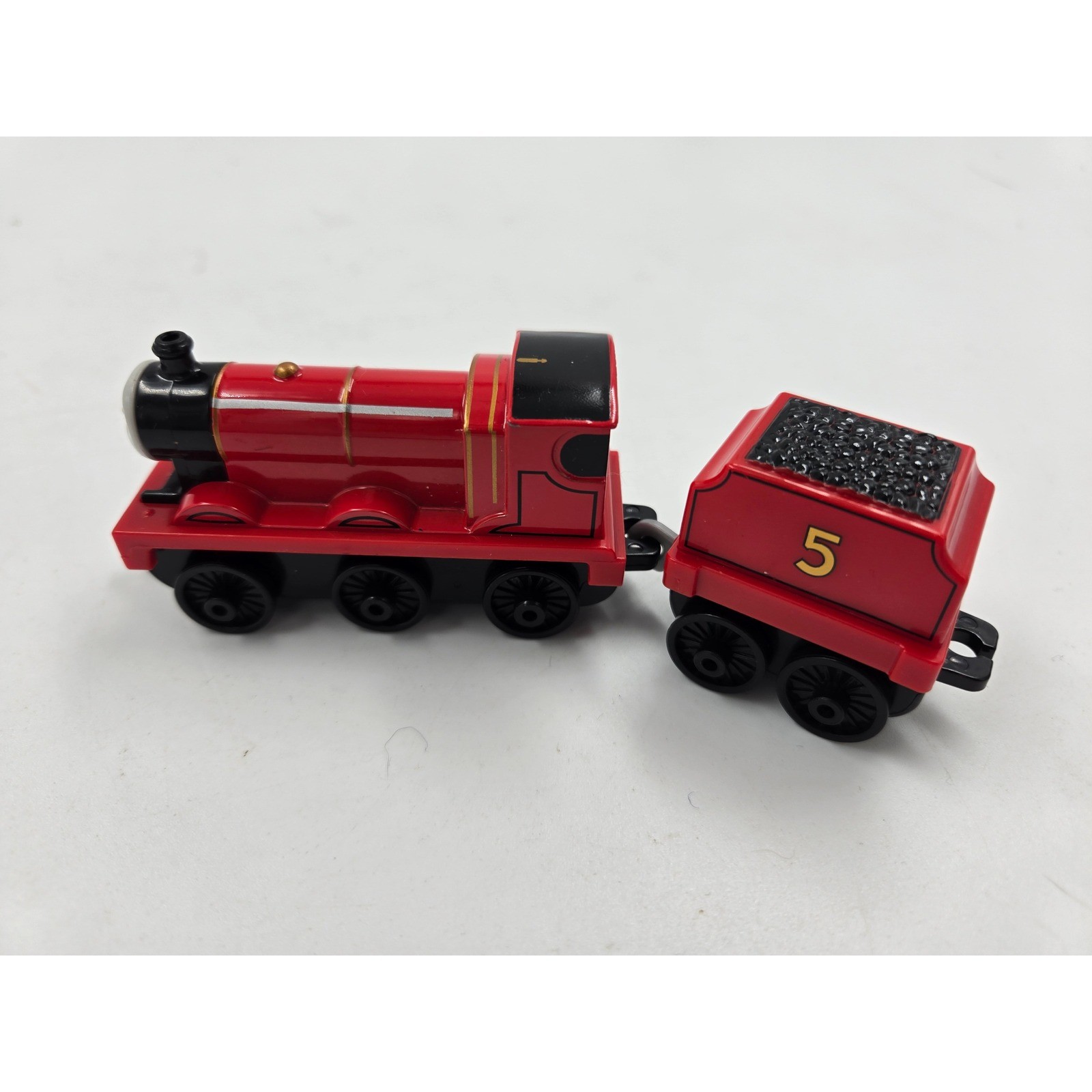 James Tank Engine Thomas the Train Trackmaster Diecast Plastic Push Pull Along