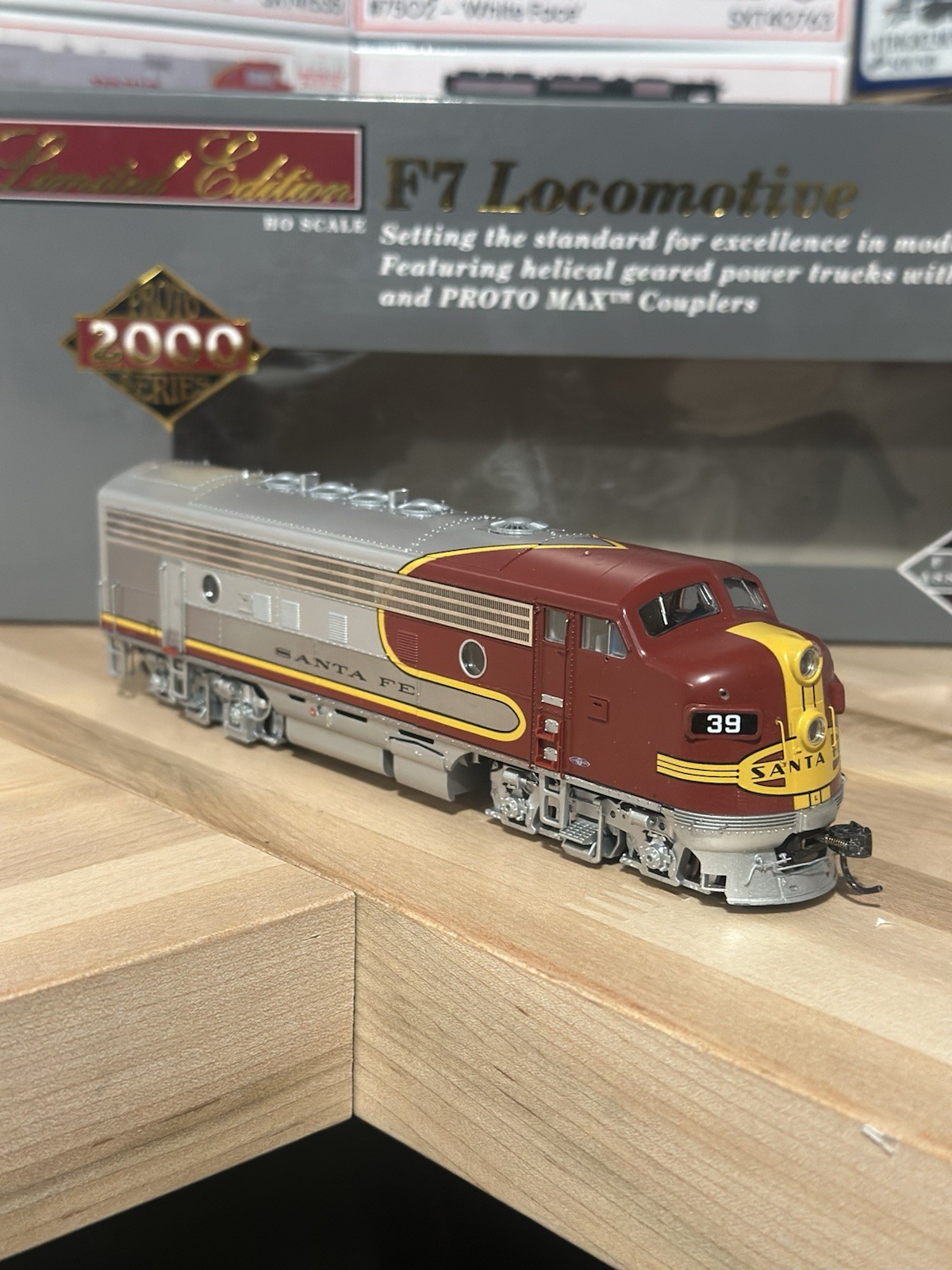 PROTO 2000 HO EMD F7 Santa Fe ATSF #39A/39L DCC&Sound USED