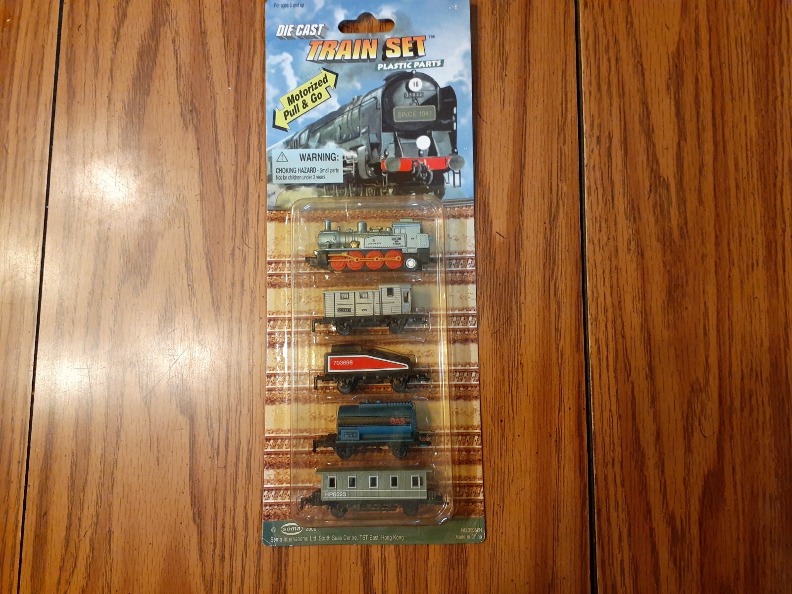 Die Cast Train Set Motorized Pull & Go Plastic Parts Soma International 35050N