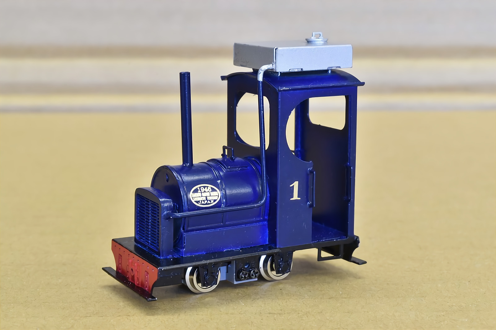 0n18 Scale PH Oil Barrel/Drum Bonnet Diesel Locomotive Kit On18/O9 Narrow Gauge