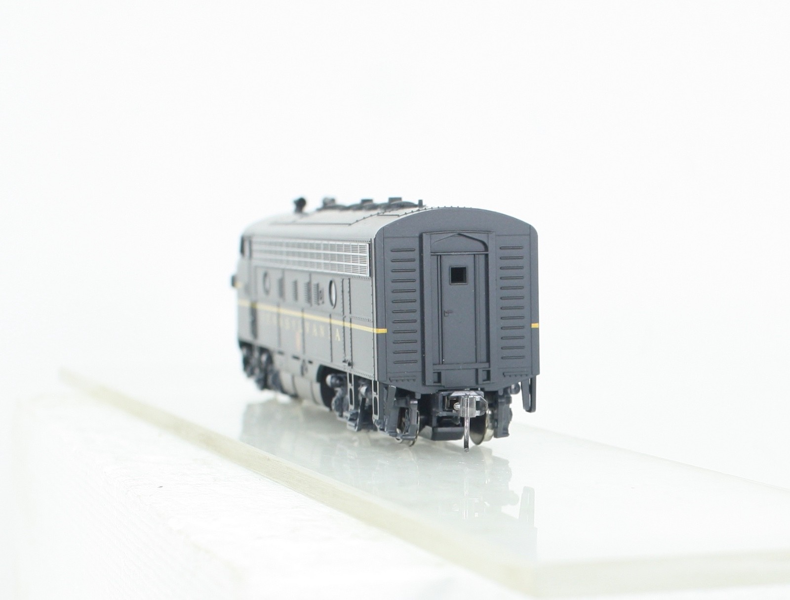 HO Scale Stewart 9120 Pennsylvania RR F7A Phase I Late Diesel Kato With Kadees 2