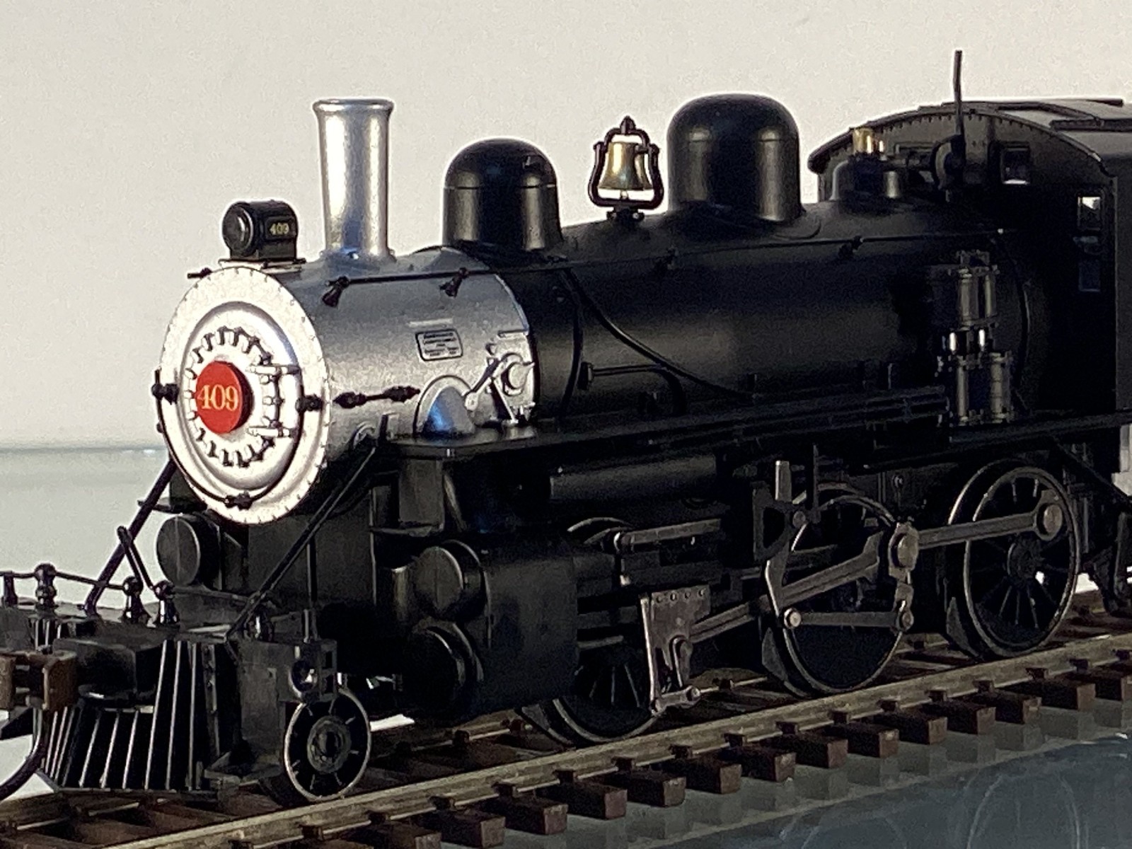 Bachmann 51814 HO 2-6-0 & Tender – Canadian National / CN #409 – DCC/Sound