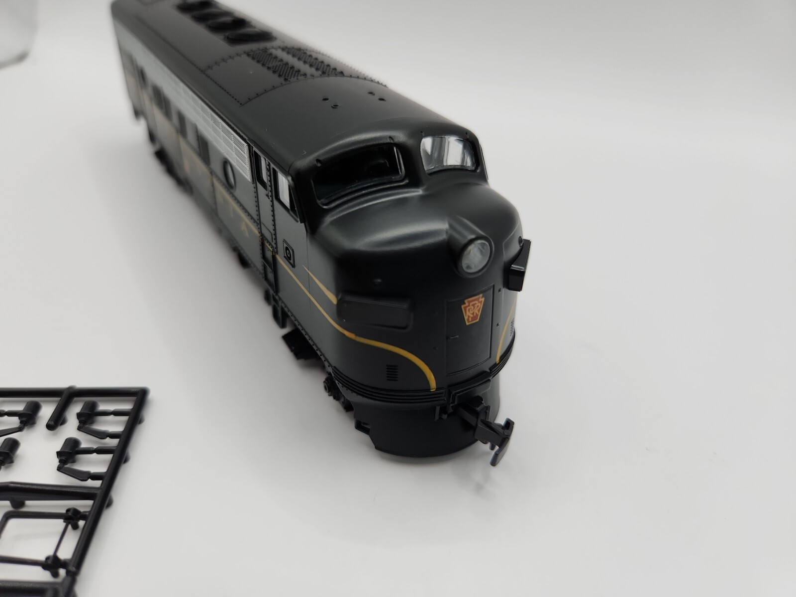 Stewart Kato #8440 HO Scale “PRR” F3A Phase 4 Diesel Un-numbered