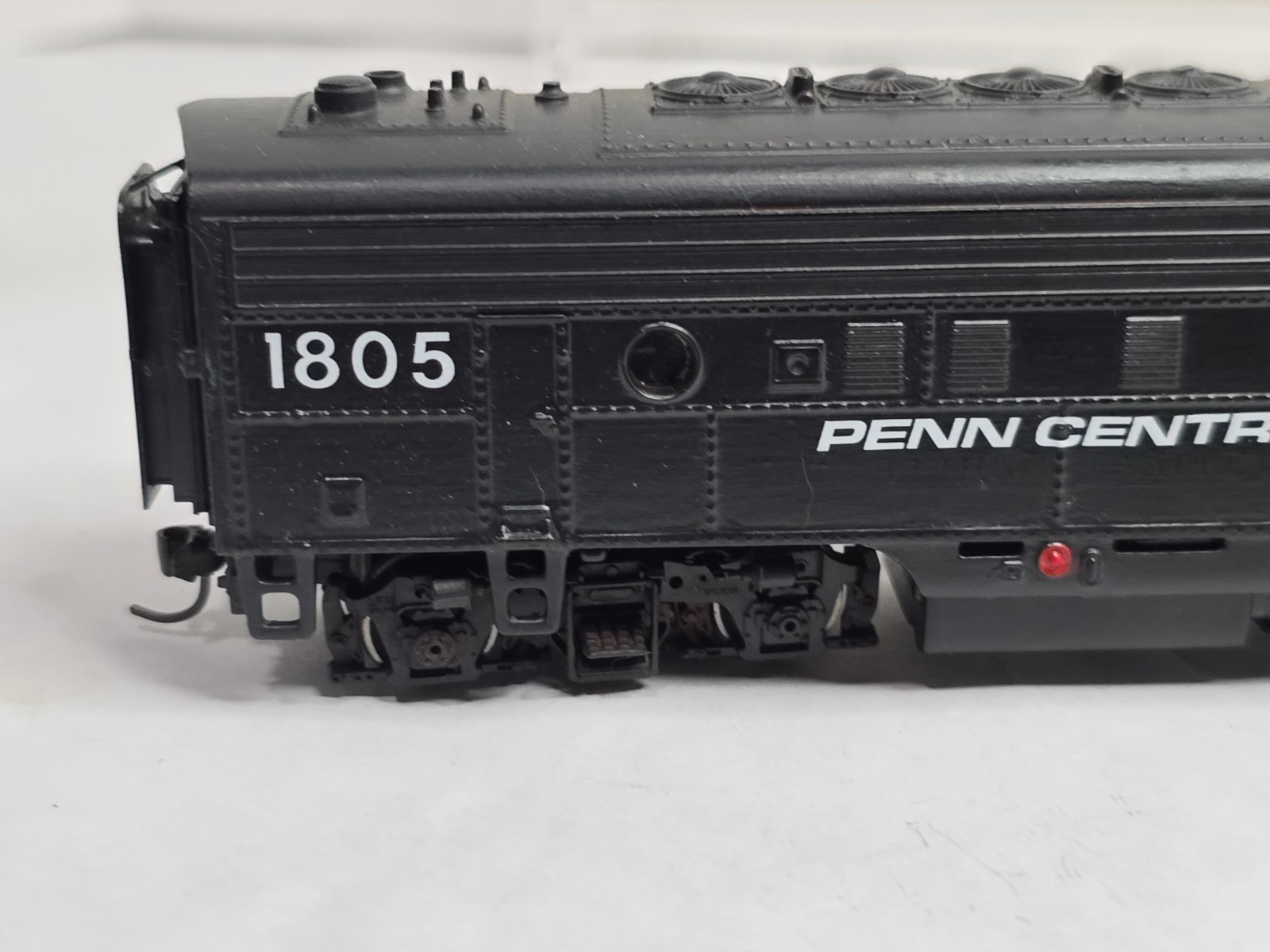 Athearn HO Scale Custom Paint Penn Central F7 Diesel Loco AB Units PC 1805 Runs