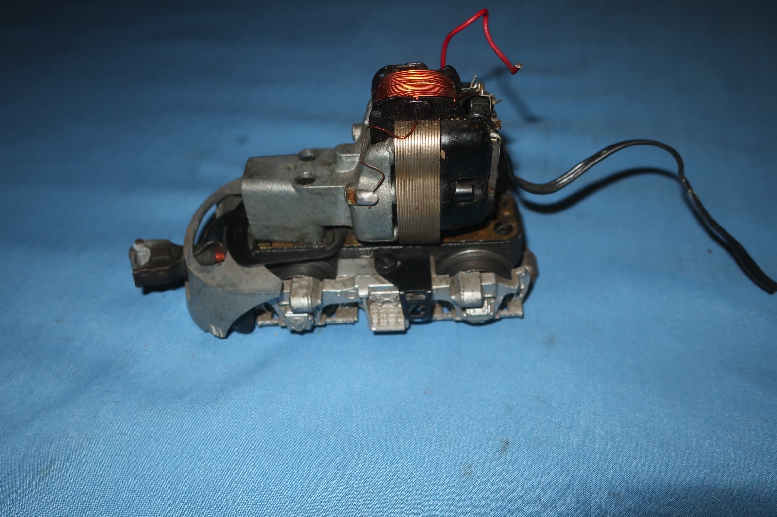 Lionel #2343 F3 Diesel Locomotive Front Powered Truck w/Horizontal Motor. Runs