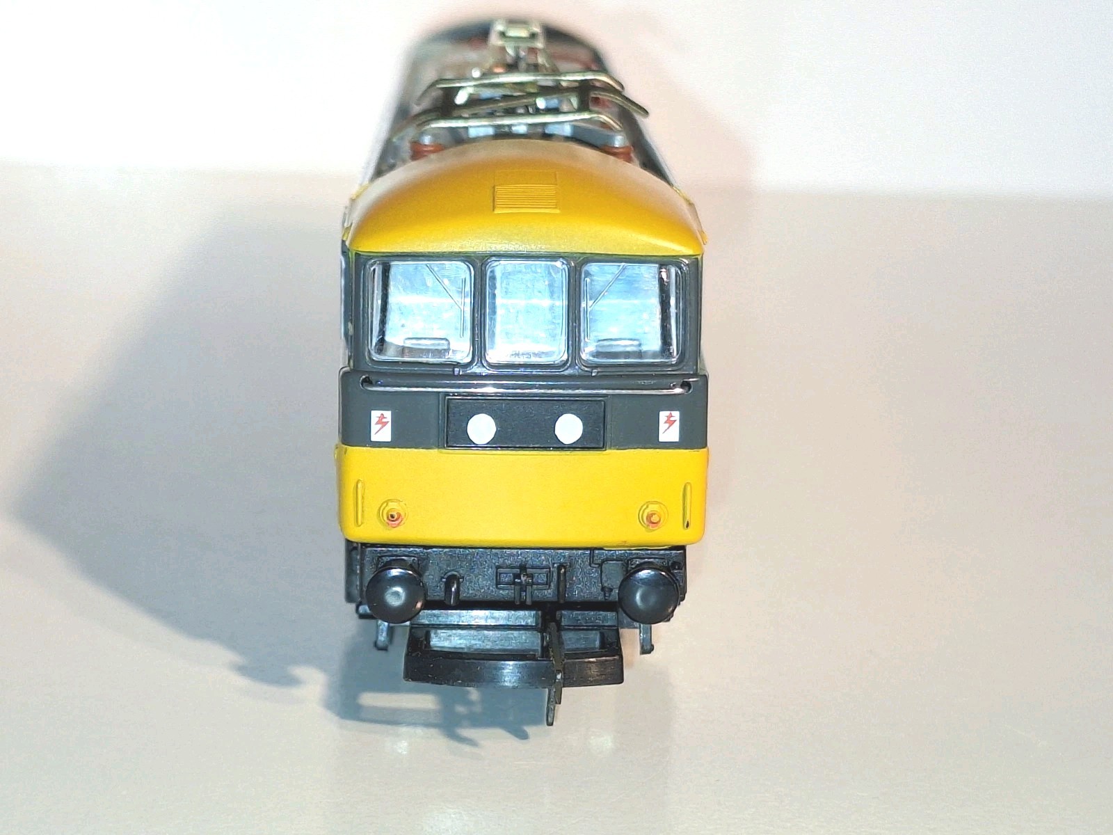 Hornby R800 BR Class 86 Electric Loco. New Old Stock. Mint Cond. Boxed. OO Scale