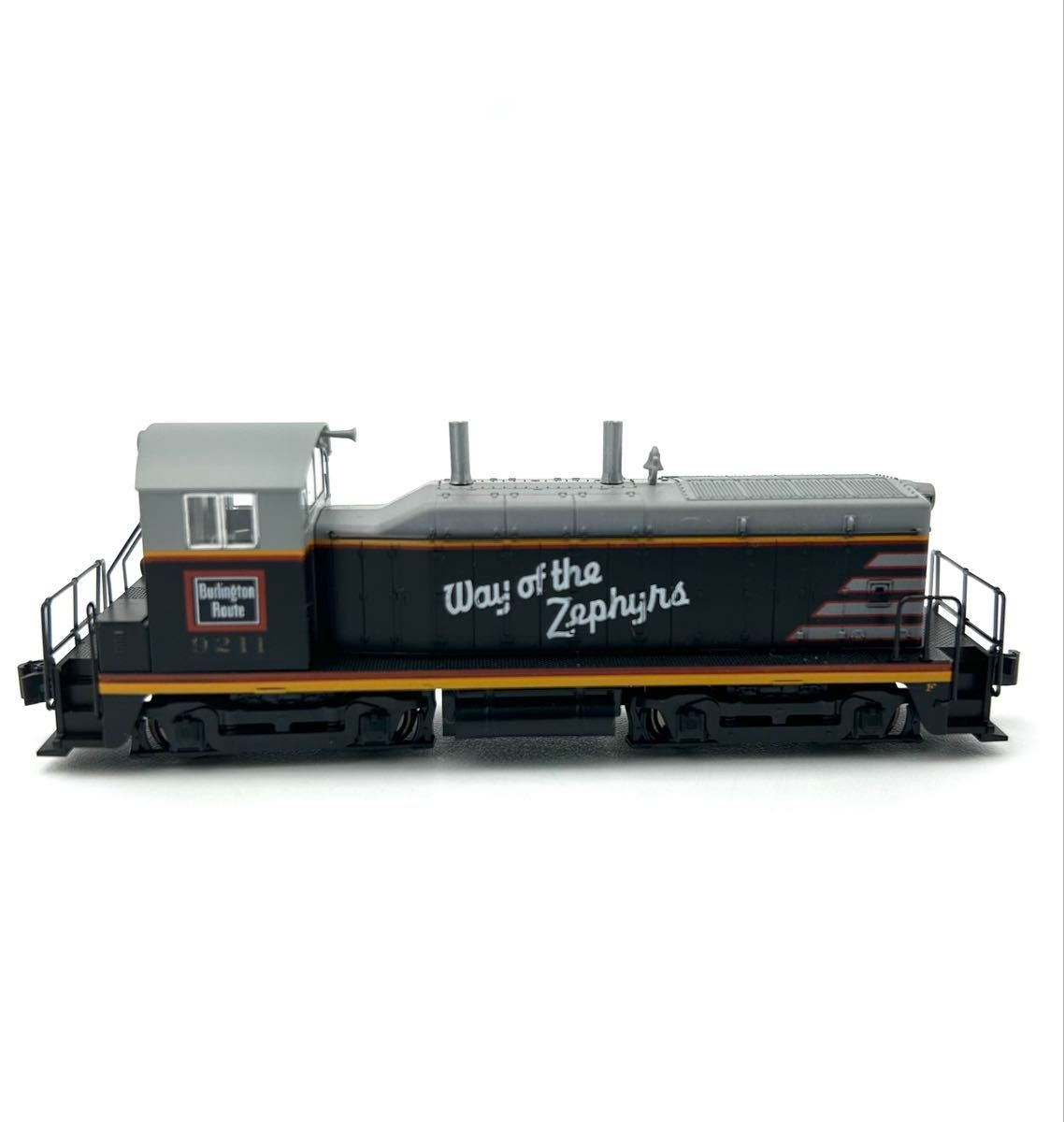 KATO 176-4368 NW2 Diesel Locomotive CB&Q #9211 N Scale Excellent Tested