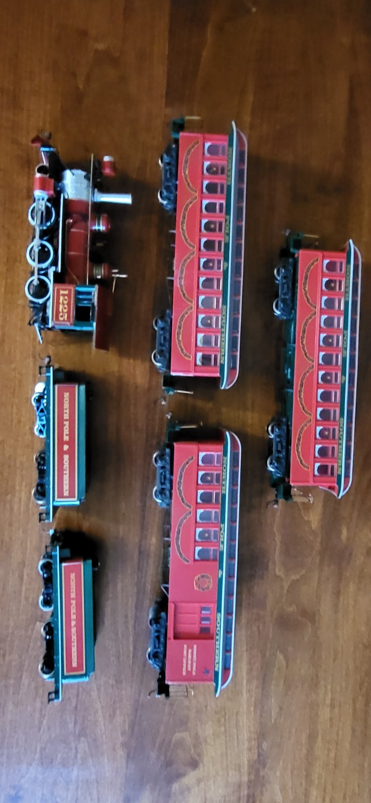 Bachmann 25227 On30 2-6-0 Mogul Standard (Spectrum) North Pole & Southern #1225