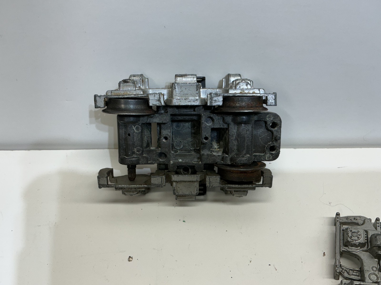 LIONEL ASSORTED F3 TRUCK PARTS